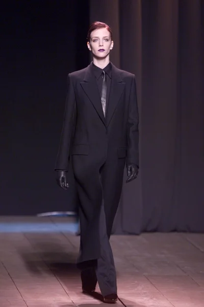 Look 1